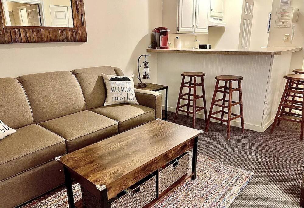 Ski On Off 1Br Suite 1St Flr Sleeps 4 Jiminy Peak Ханкок Экстерьер фото